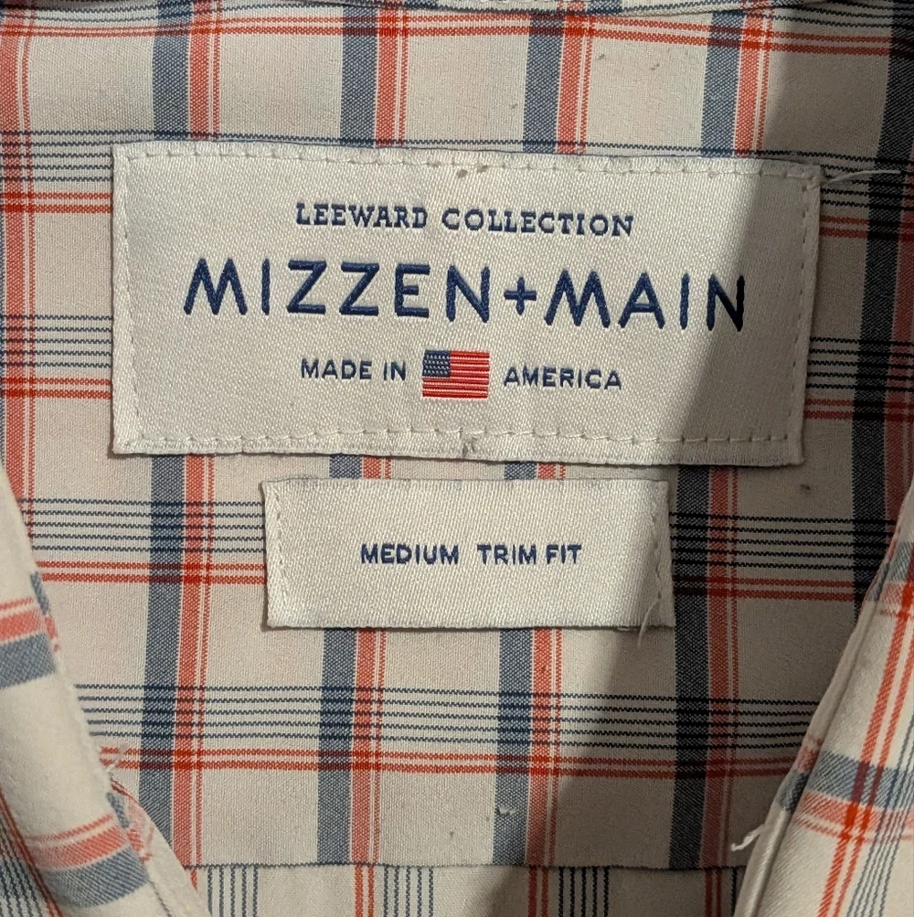 Mizzen+Main Leeward Shirt Men's Medium Trim Fit  Plaid Short Sleeve Stretch